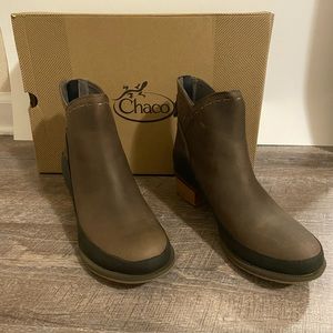 Chaco Cataluna Leather Ankle Boots